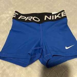 Nike women’s Pro 3” Shorts